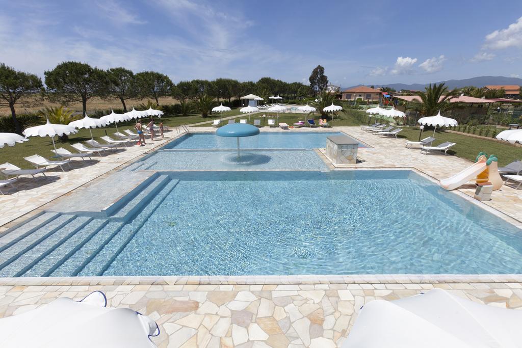 Aparthotel Fattoria Maremmana Marina di Grosseto Exterior foto