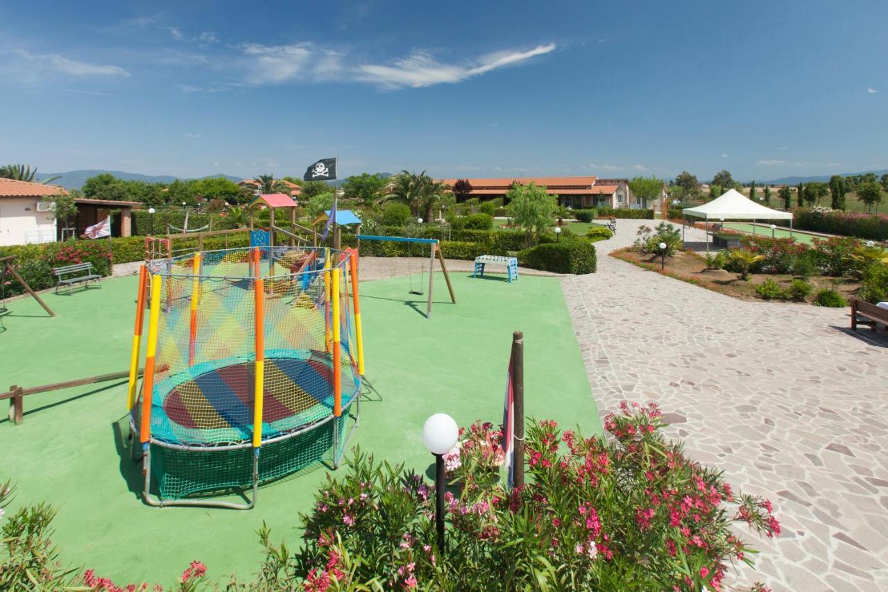 Aparthotel Fattoria Maremmana Marina di Grosseto Exterior foto