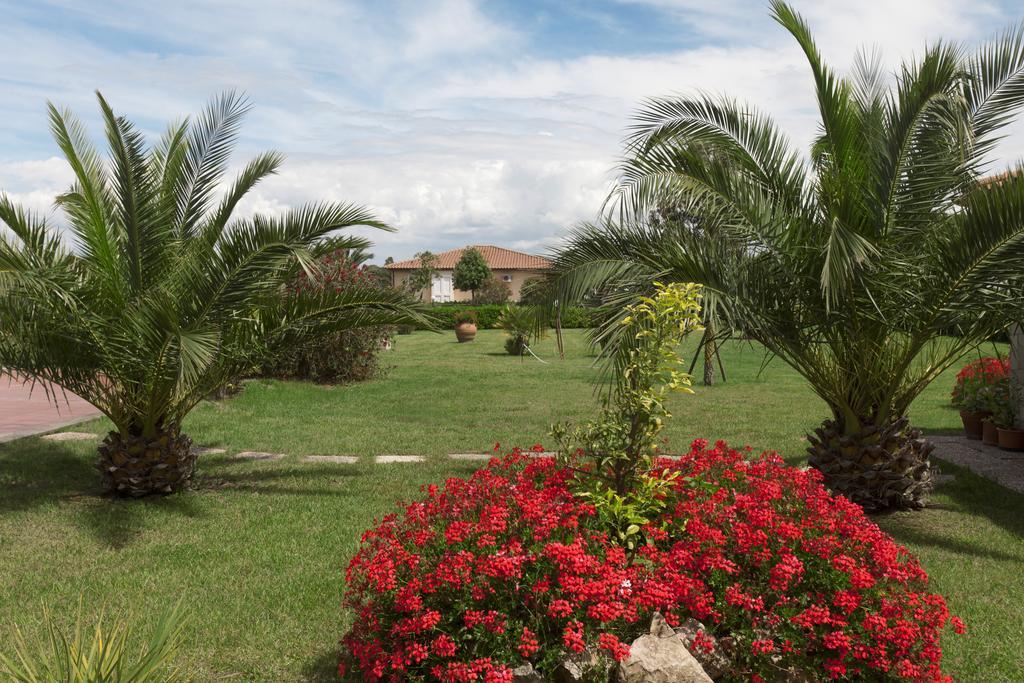 Aparthotel Fattoria Maremmana Marina di Grosseto Exterior foto